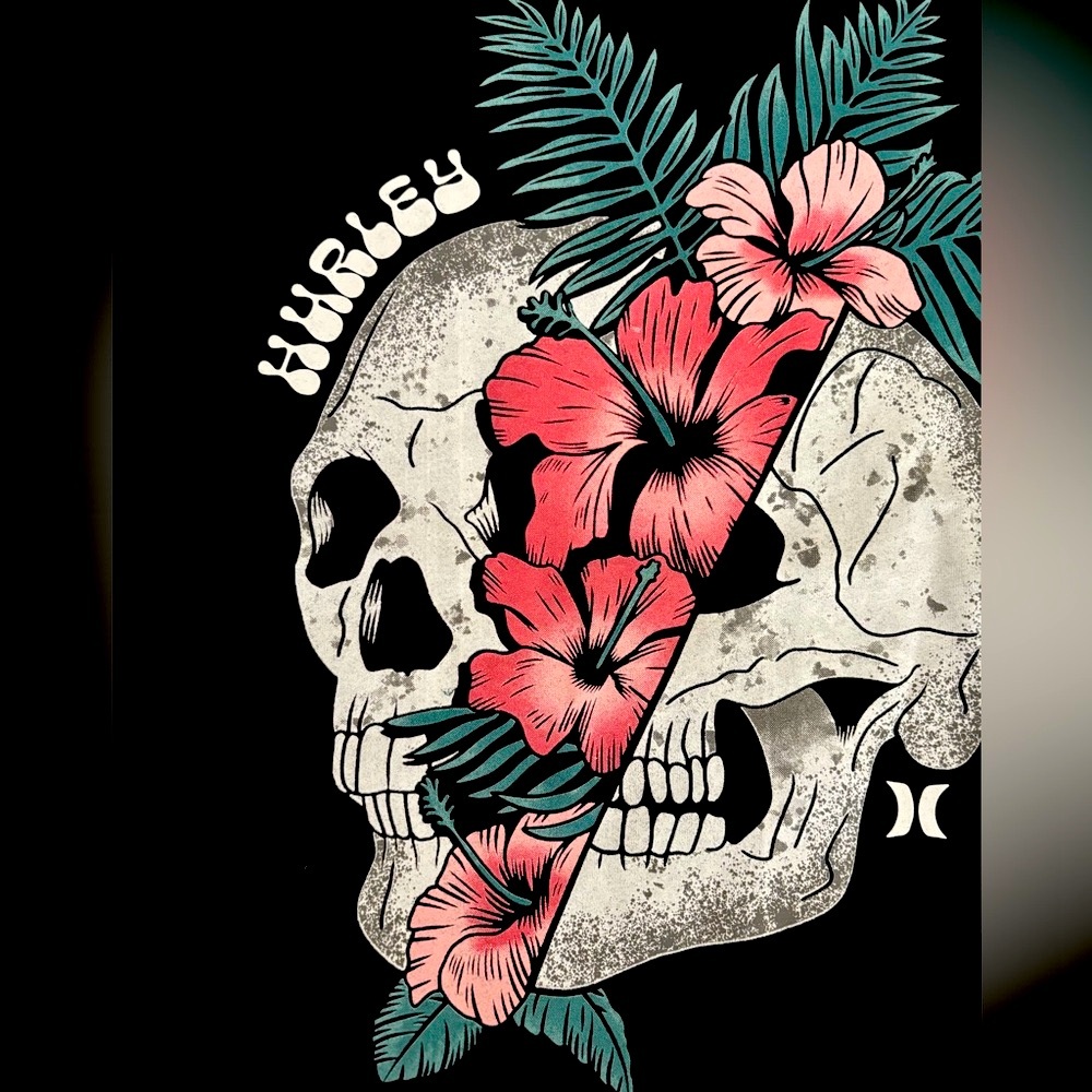 Hurley Black Short Sleeve Tee with Skull & Floral Graphic Design